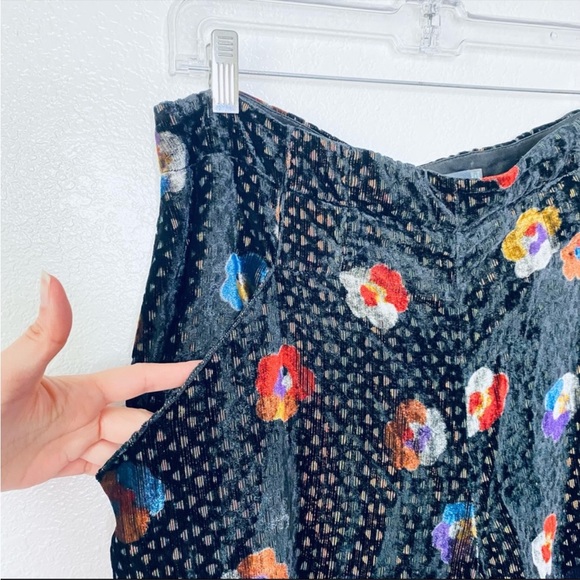 COPY - Anthropologie Eva Franco Velvet Metallic Pasquette Floral Wide Leg Pants… - Picture 4 of 14